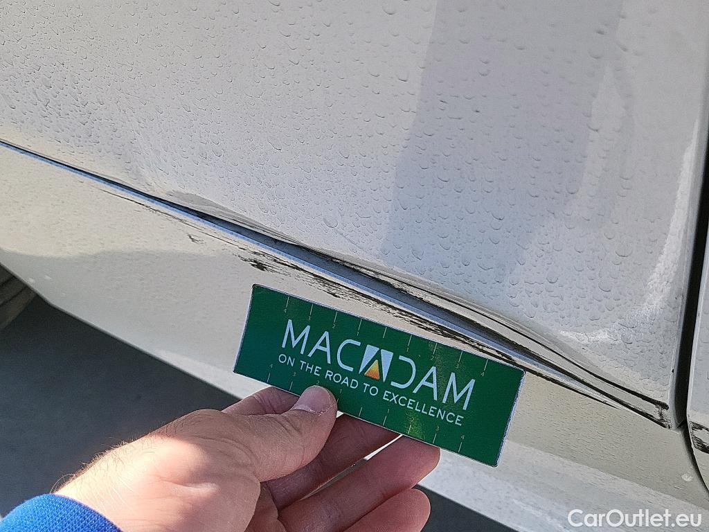  Mercedes  E-Klasse MERCEDES-BENZ Clase E / 2020 / 2P / coupé Coupé E 220 d #2