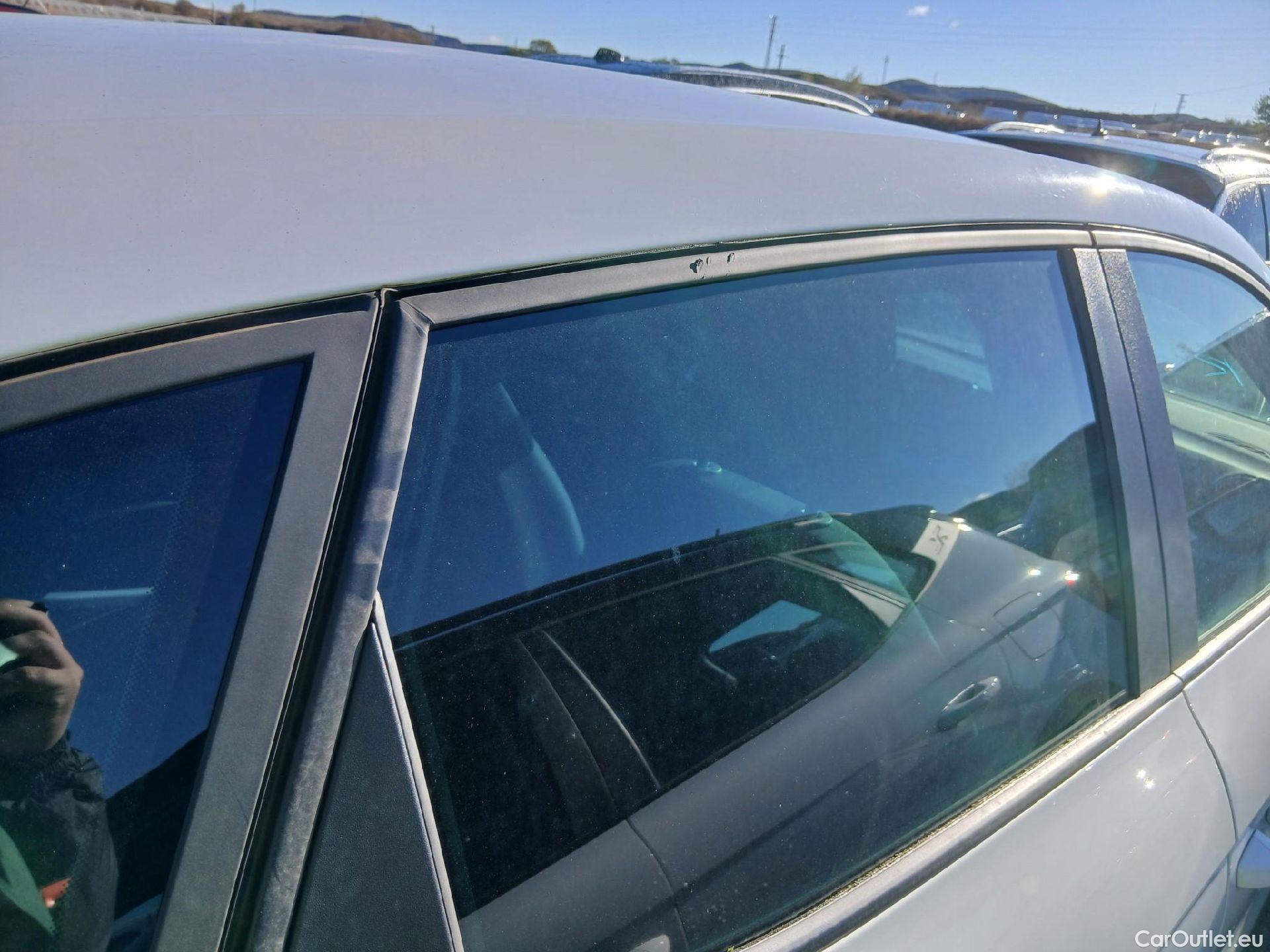  Seat  Ibiza SEAT  / 2017 / 5P / berlina con portón 1.0 MPI 59kW (80CV) Reference Plus(SP) #18