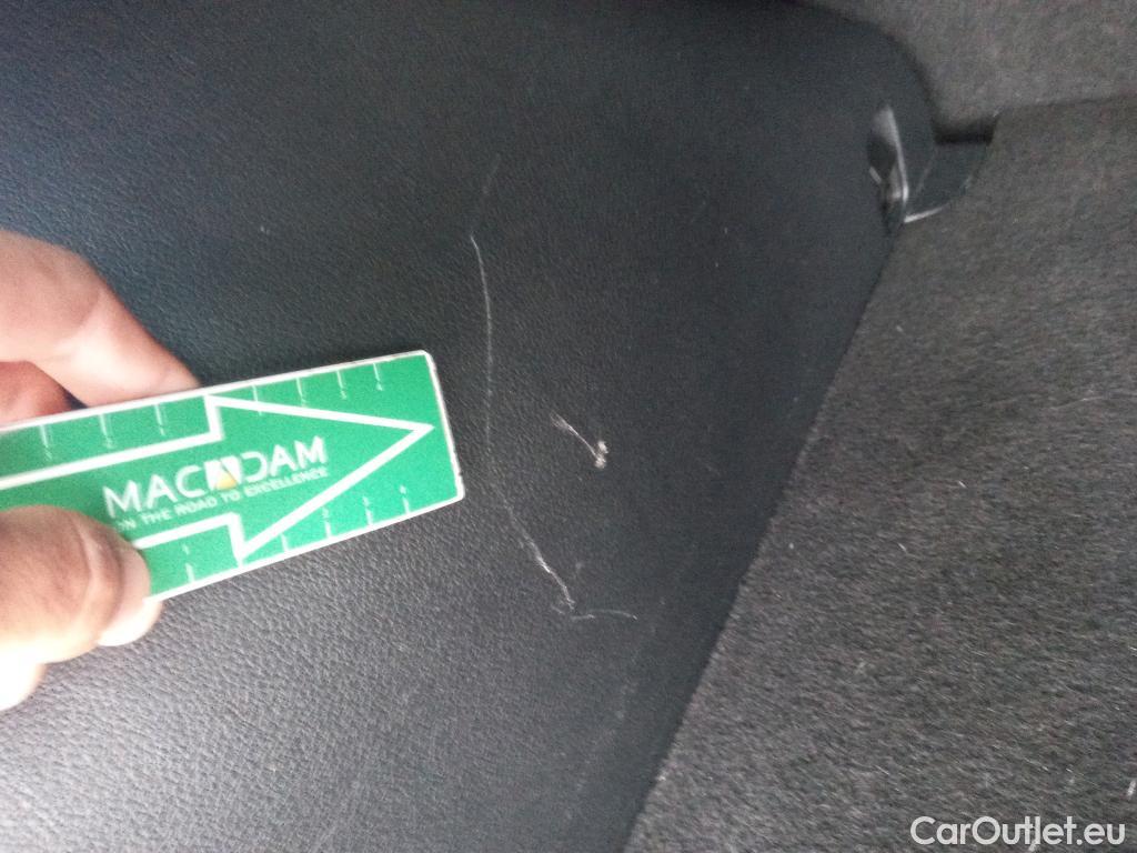  KIA  Sportage KIA  / 2022 / 5P / todoterreno 1.6 T-GDi HEV 171kW (230CV) Tech 4X2 #3