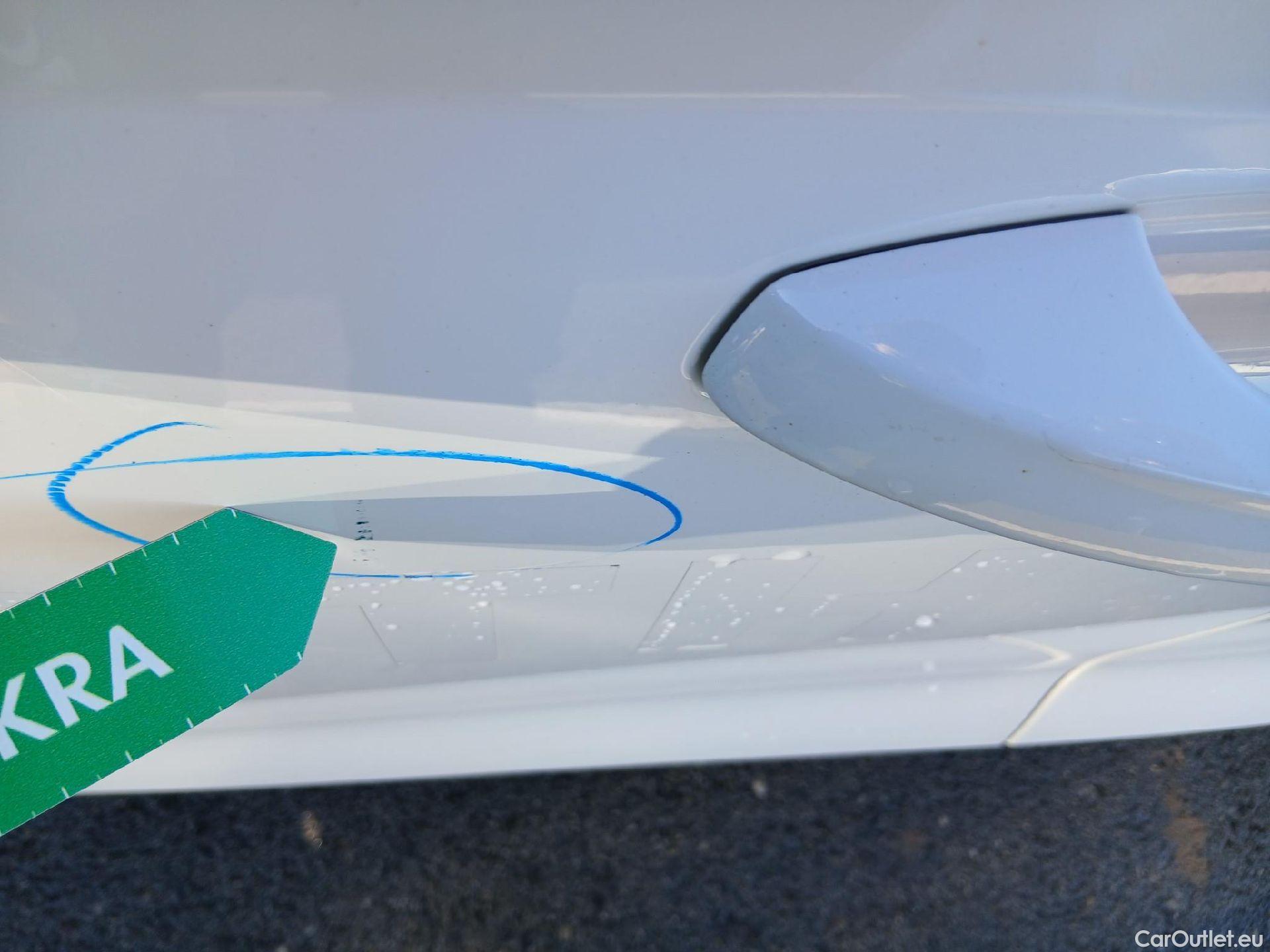  Seat  Ibiza SEAT  / 2017 / 5P / berlina con portón 1.0 MPI 59kW (80CV) Reference Plus(SP) #10