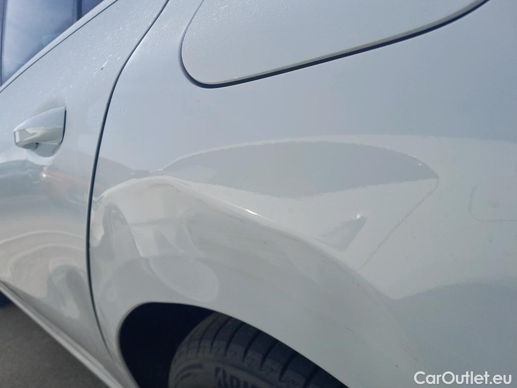  Mercedes  CLA-Klasse MERCEDES-BENZ CLA / 2019 / 4P / coupé CLA 250 e #6