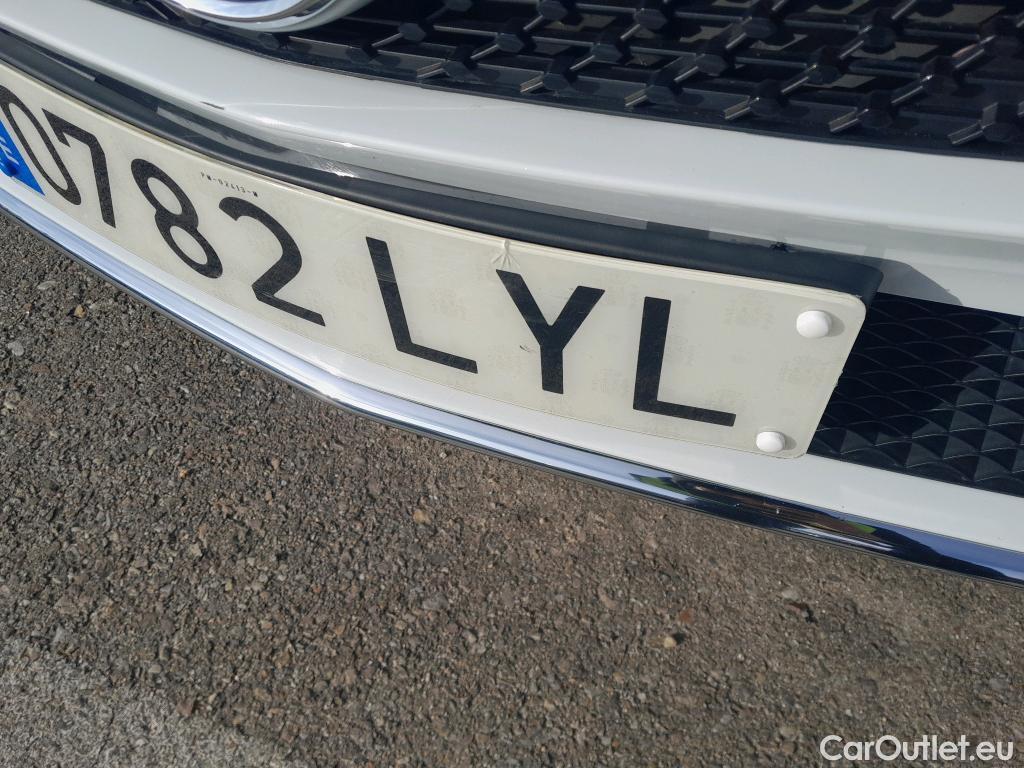  Mercedes  CLA-Klasse MERCEDES-BENZ CLA / 2019 / 4P / coupé CLA 250 e #24