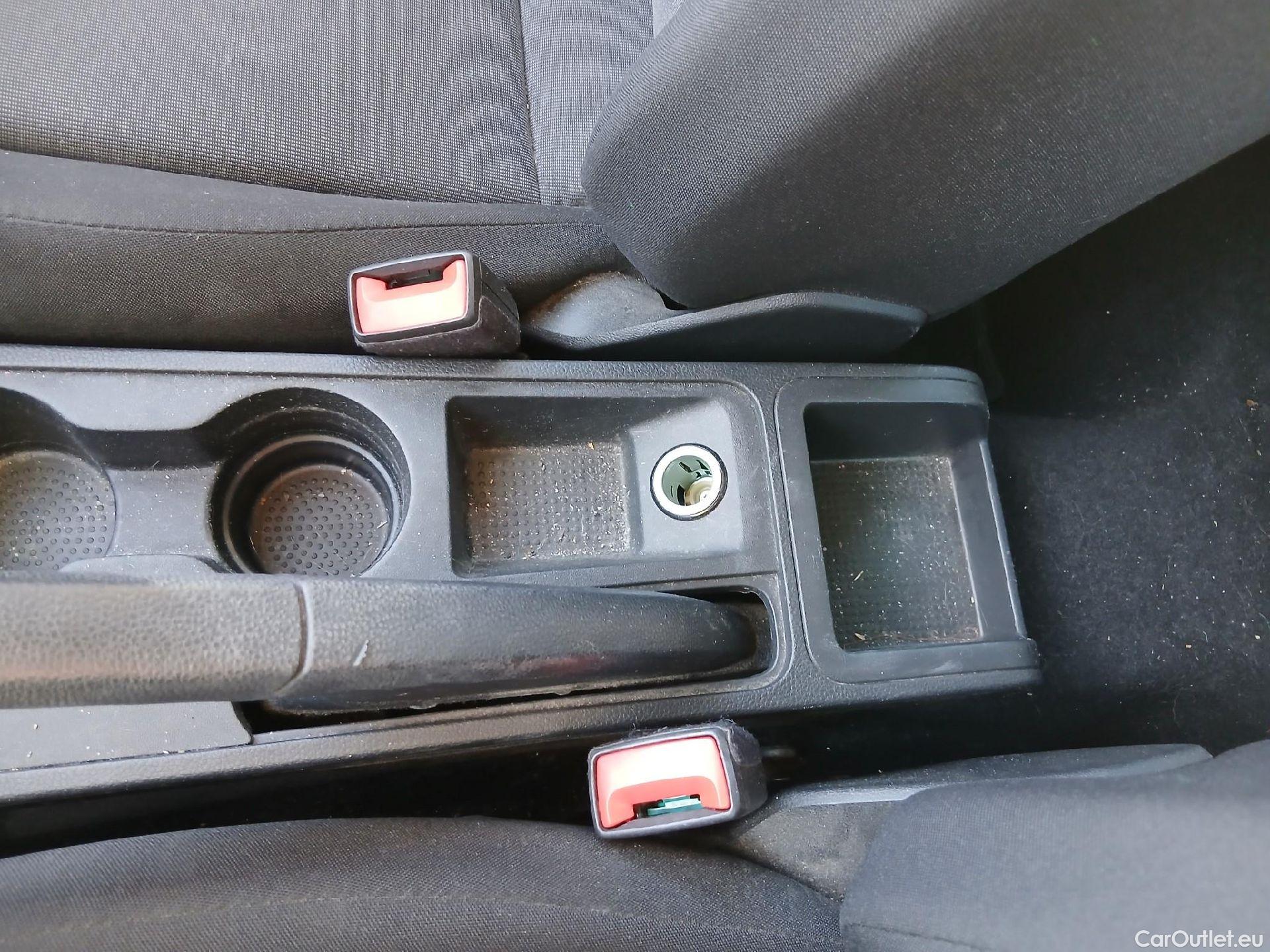  Seat  Ibiza SEAT  / 2017 / 5P / berlina con portón 1.0 MPI 59kW (80CV) Reference Plus(SP) #21