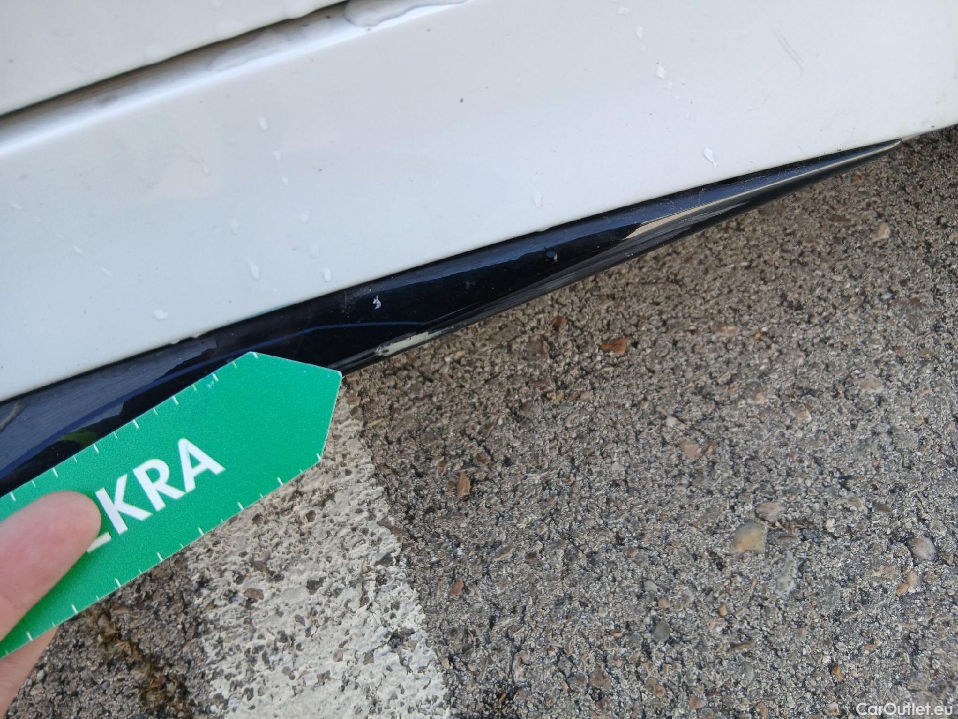  Mercedes  CLA-Klasse Clase CLA CLA 200 d (118.612)AMG AMG Line 150CV AT8 E6d #24