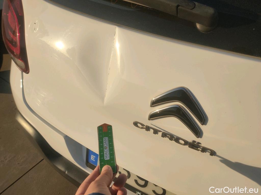  Citroen  C3 CITROEN  / 2016 / 5P / berlina con portón PureTech 60KW (82CV) FEEL (CX) #2