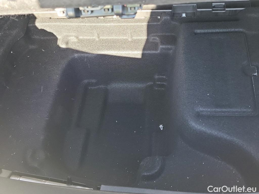  Mercedes  E-Klasse MERCEDES-BENZ Clase E / 2020 / 2P / coupé Coupé E 220 d #9