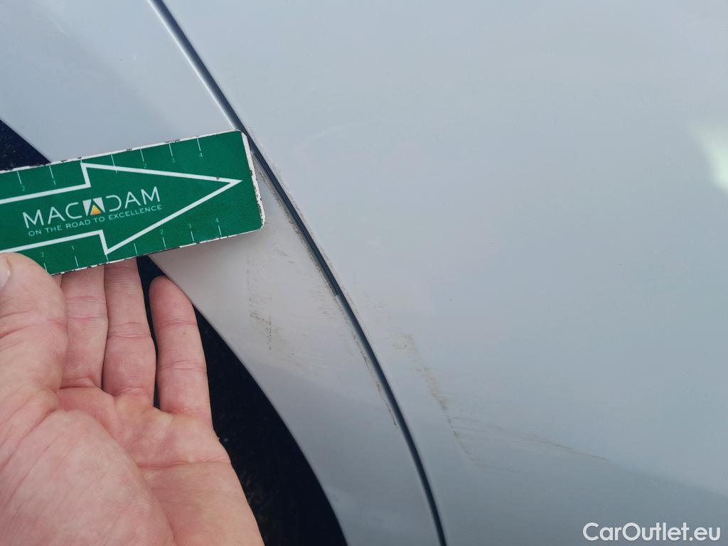  Mercedes  CLA-Klasse MERCEDES-BENZ CLA / 2019 / 4P / coupé CLA 250 e #17