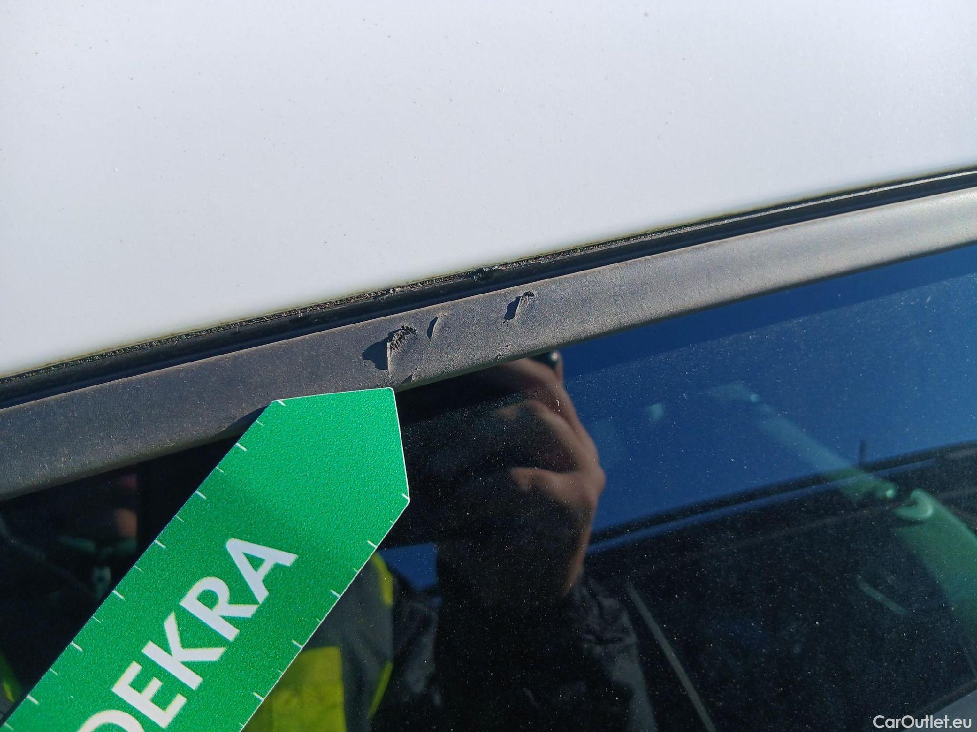  Seat  Ibiza SEAT  / 2017 / 5P / berlina con portón 1.0 MPI 59kW (80CV) Reference Plus(SP) #17