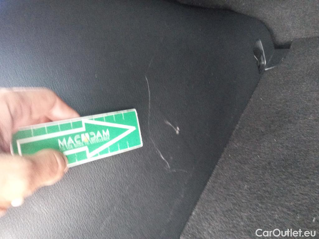  KIA  Sportage KIA  / 2022 / 5P / todoterreno 1.6 T-GDi HEV 171kW (230CV) Tech 4X2 #4