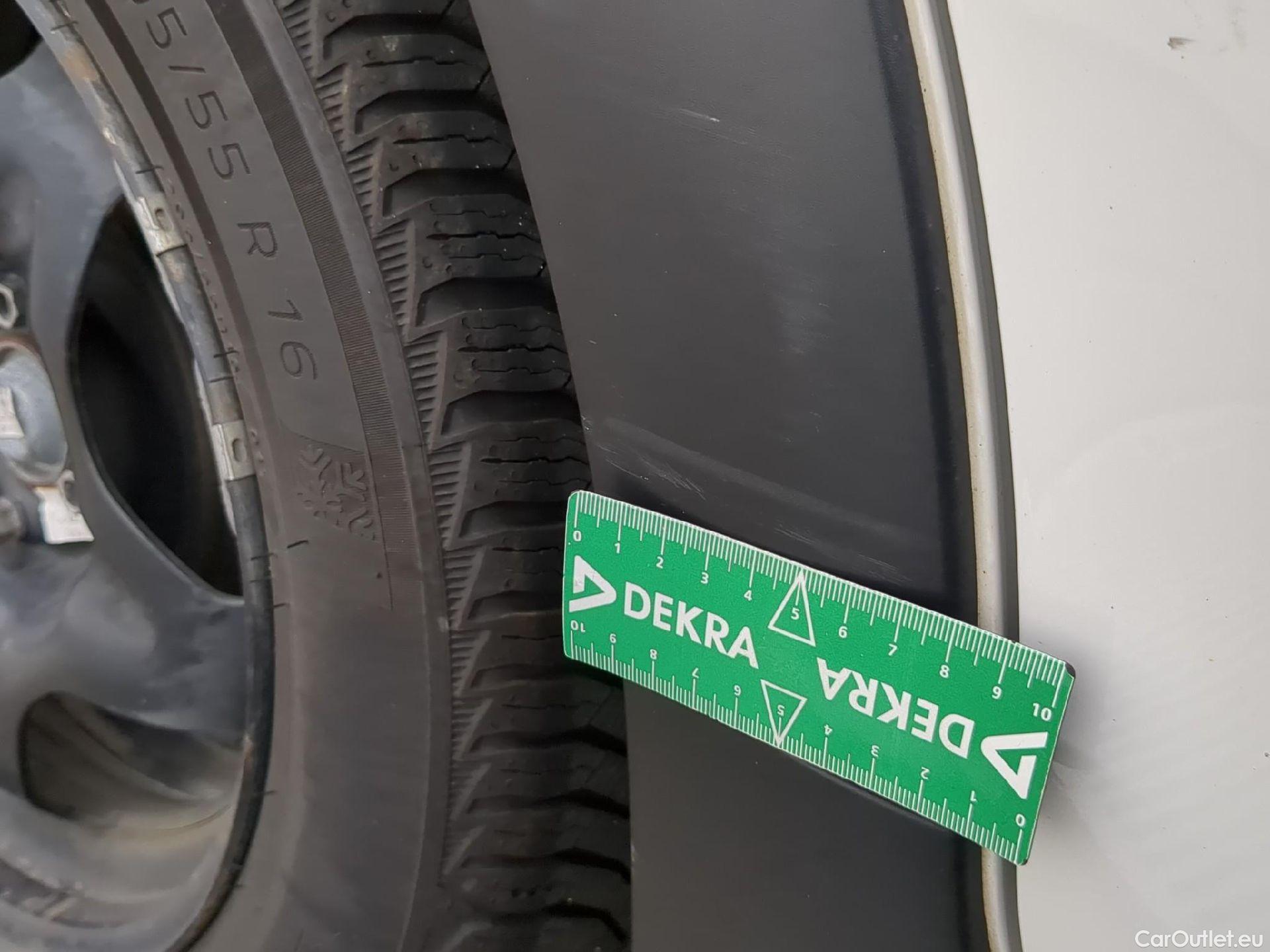  Citroen  C3 CITROEN  Société / 2020 / 5P / Berline / VU PureTech 83 S&S BVM Feel Nav #45