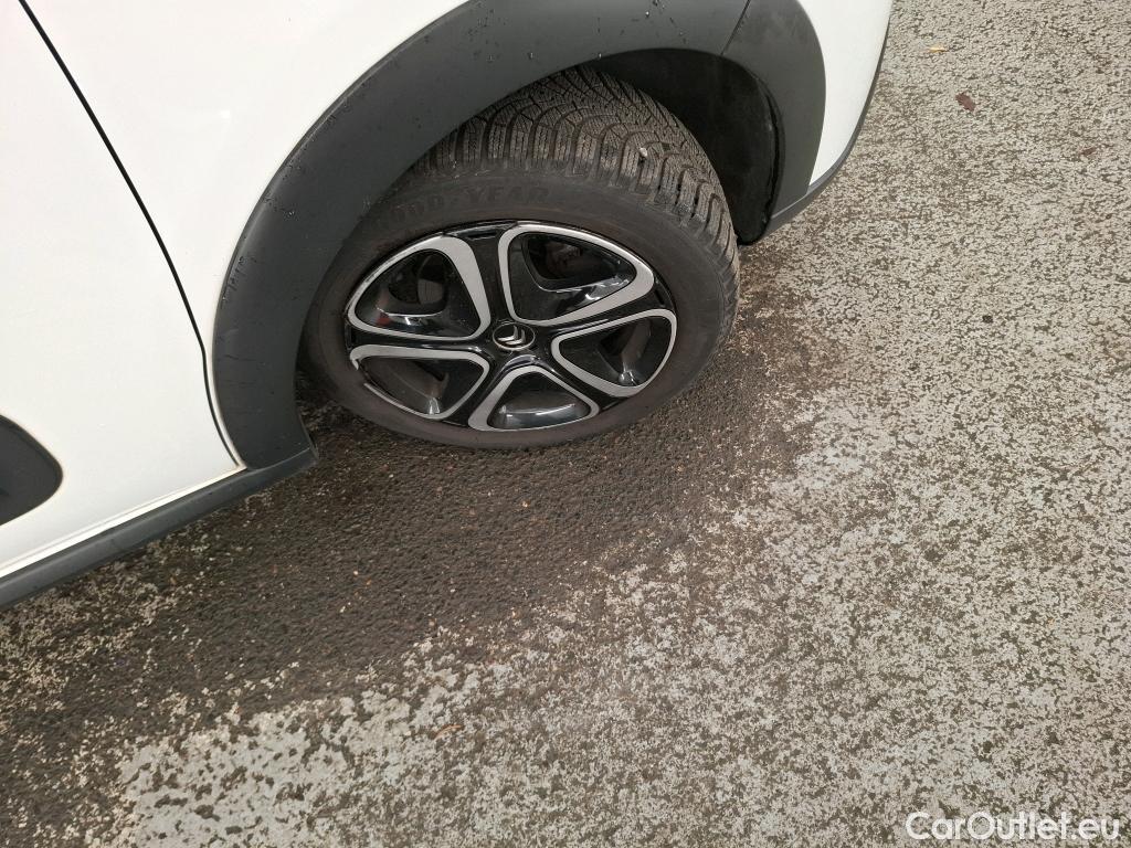  Citroen  C3  Société Feel 1.2 PureTech 80CV BVM5 E6d #1