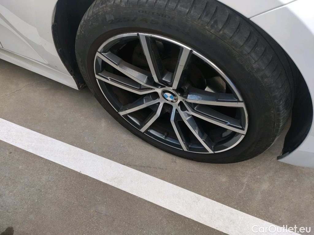  Bmw  Serie 3  Touring 320d Sport Line 2.0 190CV AT8 #1