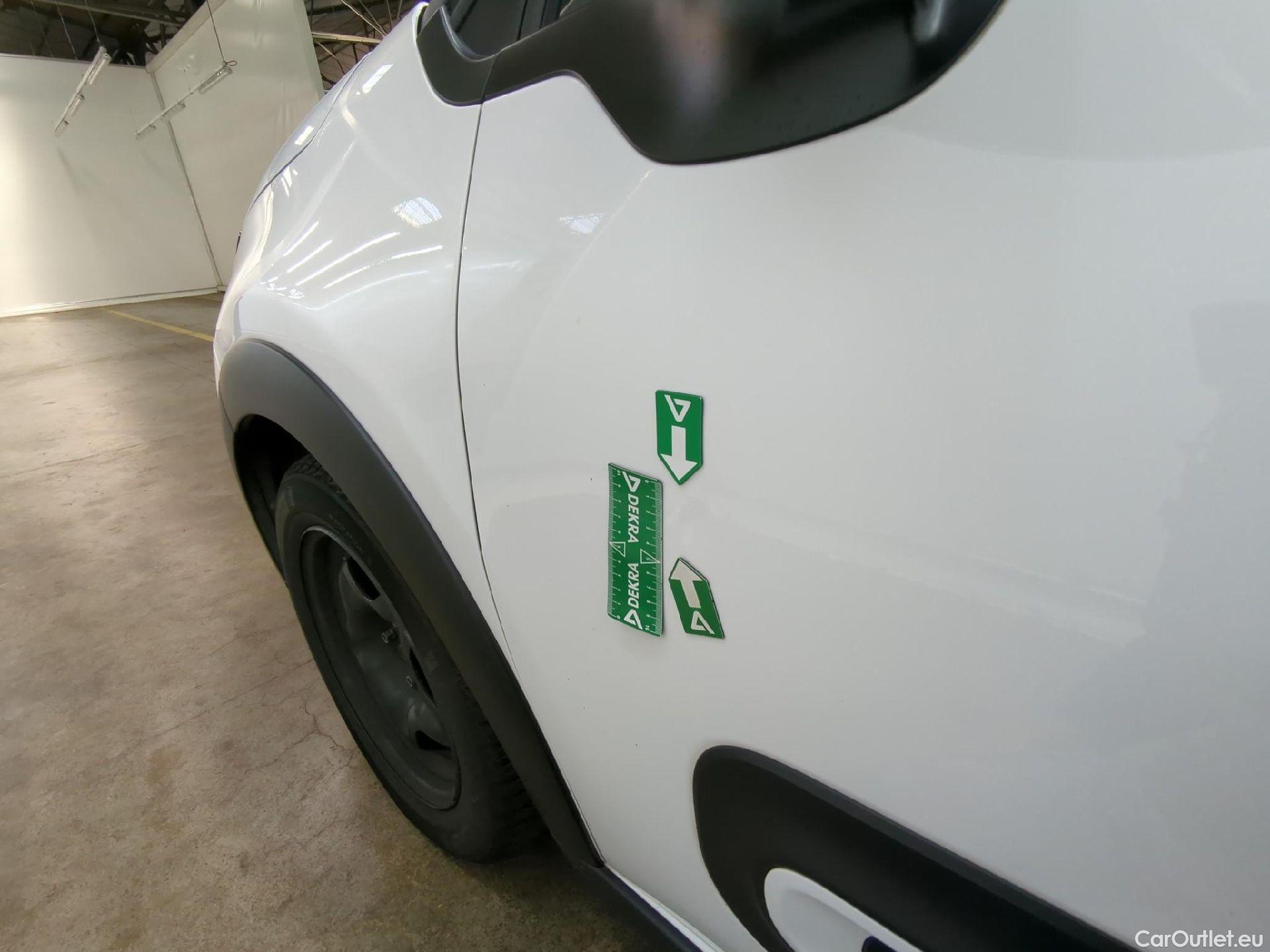  Citroen  C3 CITROEN  Société / 2020 / 5P / Berline / VU PureTech 83 S&S BVM Feel Nav #53