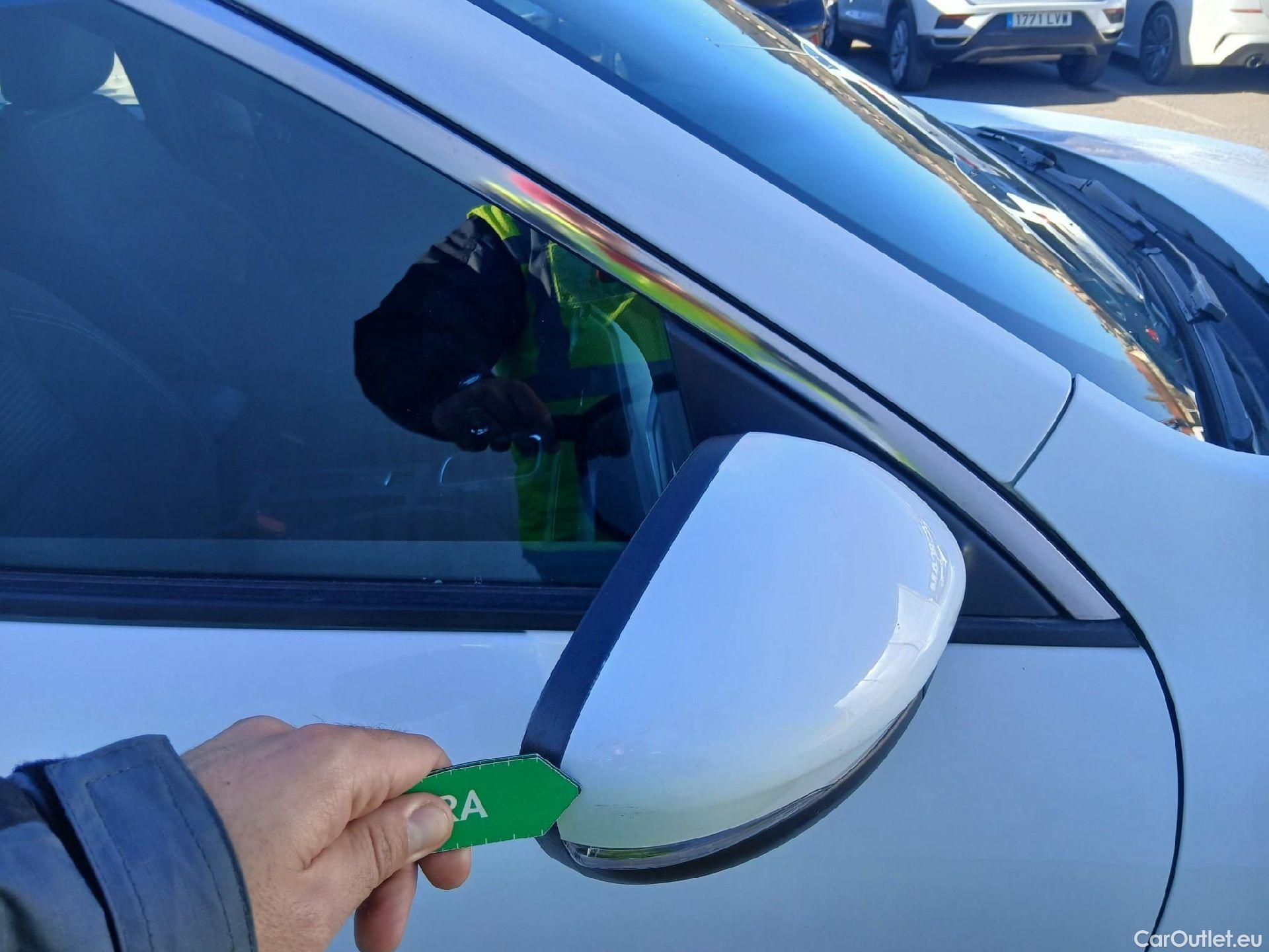  Ford  Kuga FORD  / 2019 / 5P / todoterreno Titanium 2.0 EcoBlue MHEV 110kW (150CV) #13