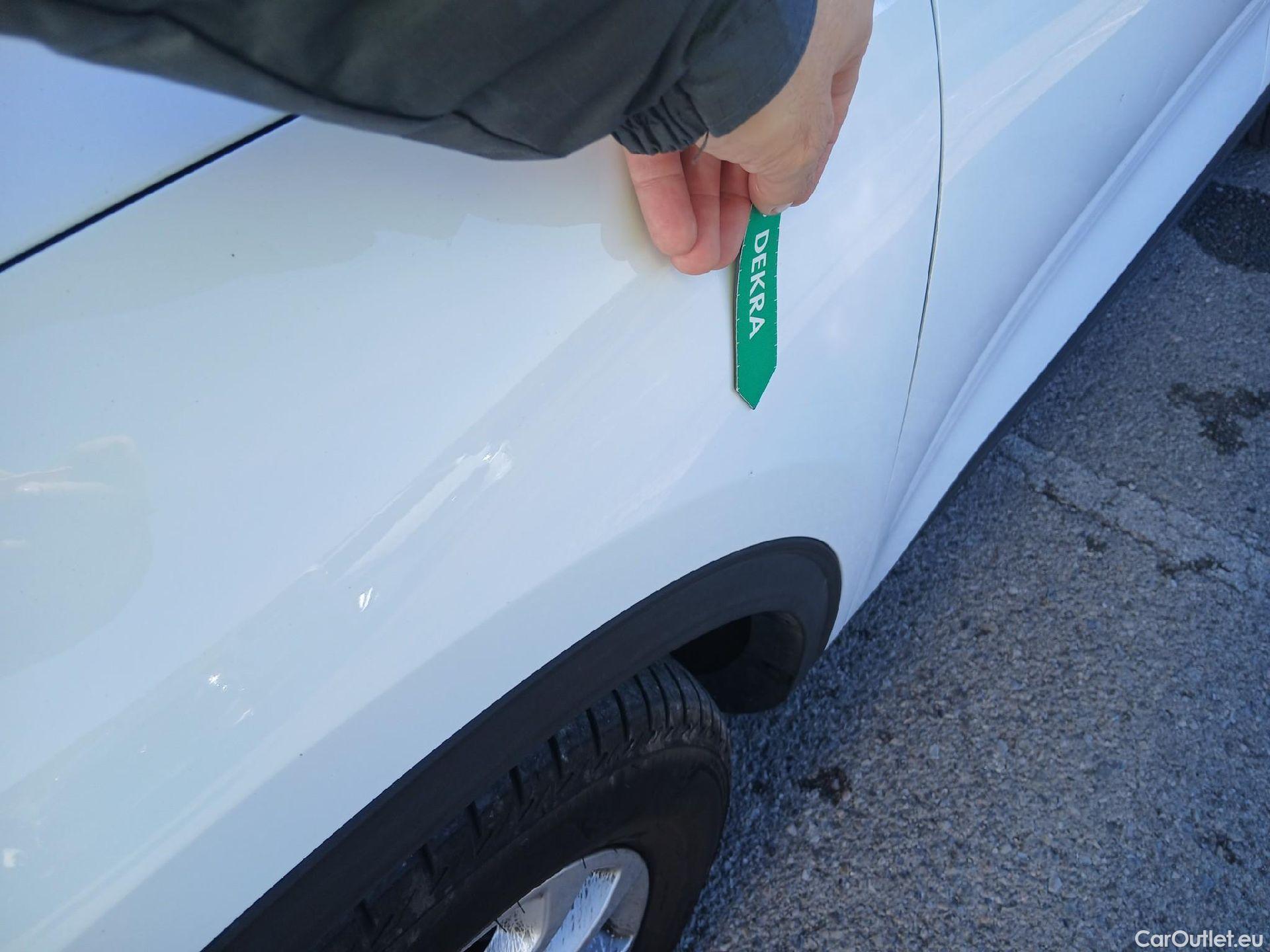  Ford  Kuga FORD  / 2019 / 5P / todoterreno Titanium 2.0 EcoBlue MHEV 110kW (150CV) #1