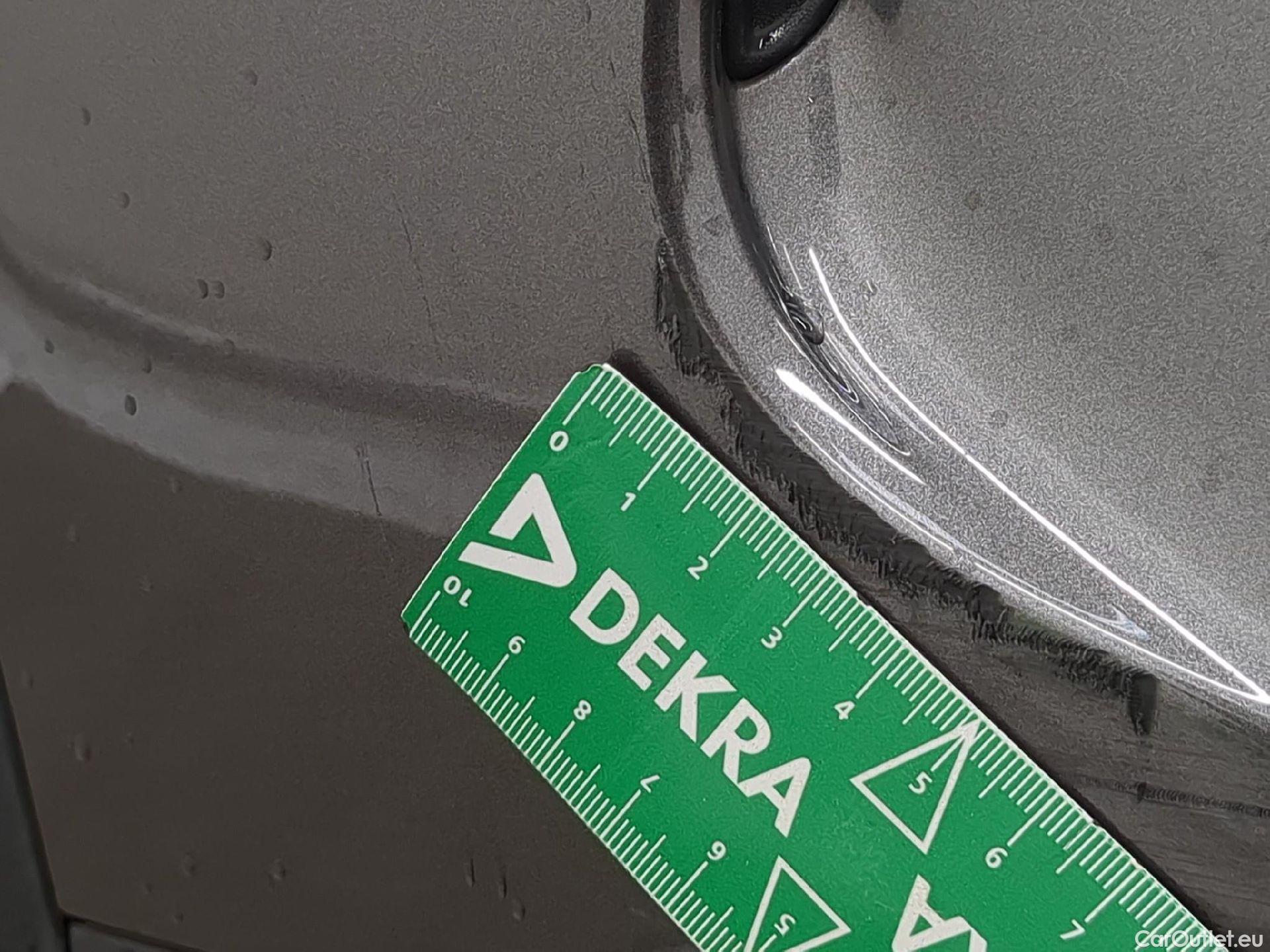  Citroen  C4  Berline Feel Pack Business 1.5 BlueHDI 110CV BVM6 E6d #20