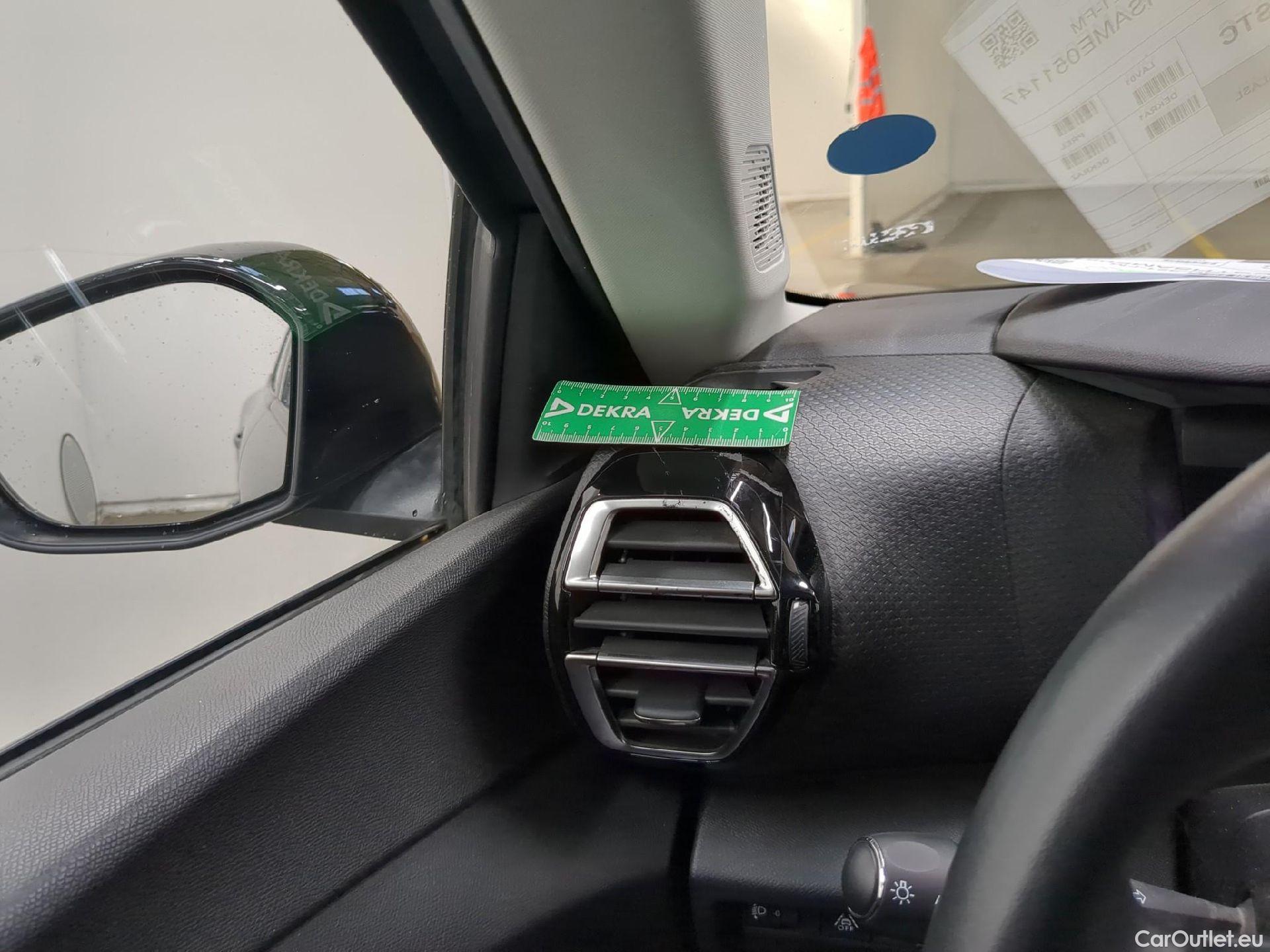  Citroen  C4  Berline Feel Pack Business 1.5 BlueHDI 110CV BVM6 E6d #1