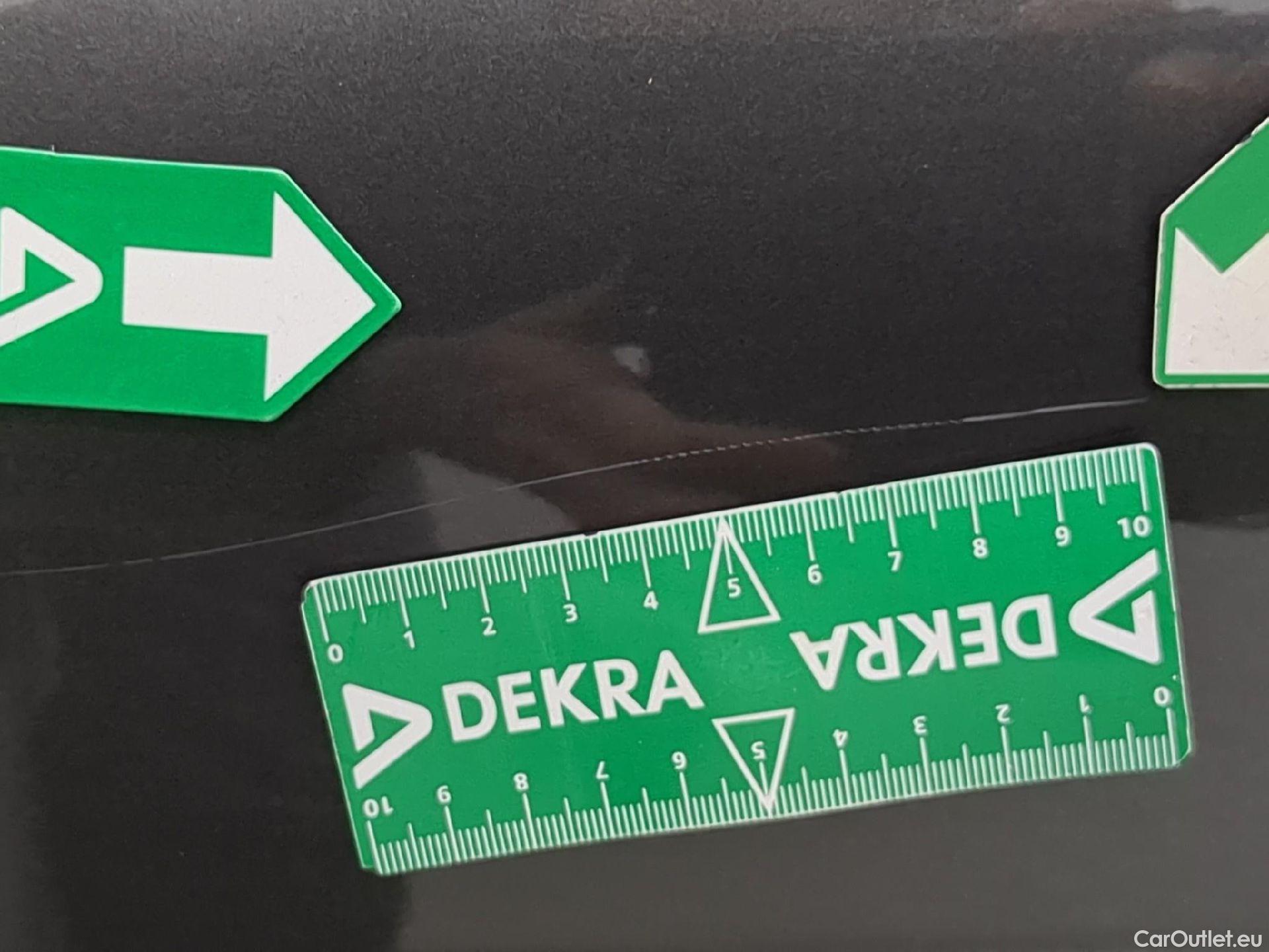  Citroen  C4  Berline Feel Pack Business 1.5 BlueHDI 110CV BVM6 E6d #19