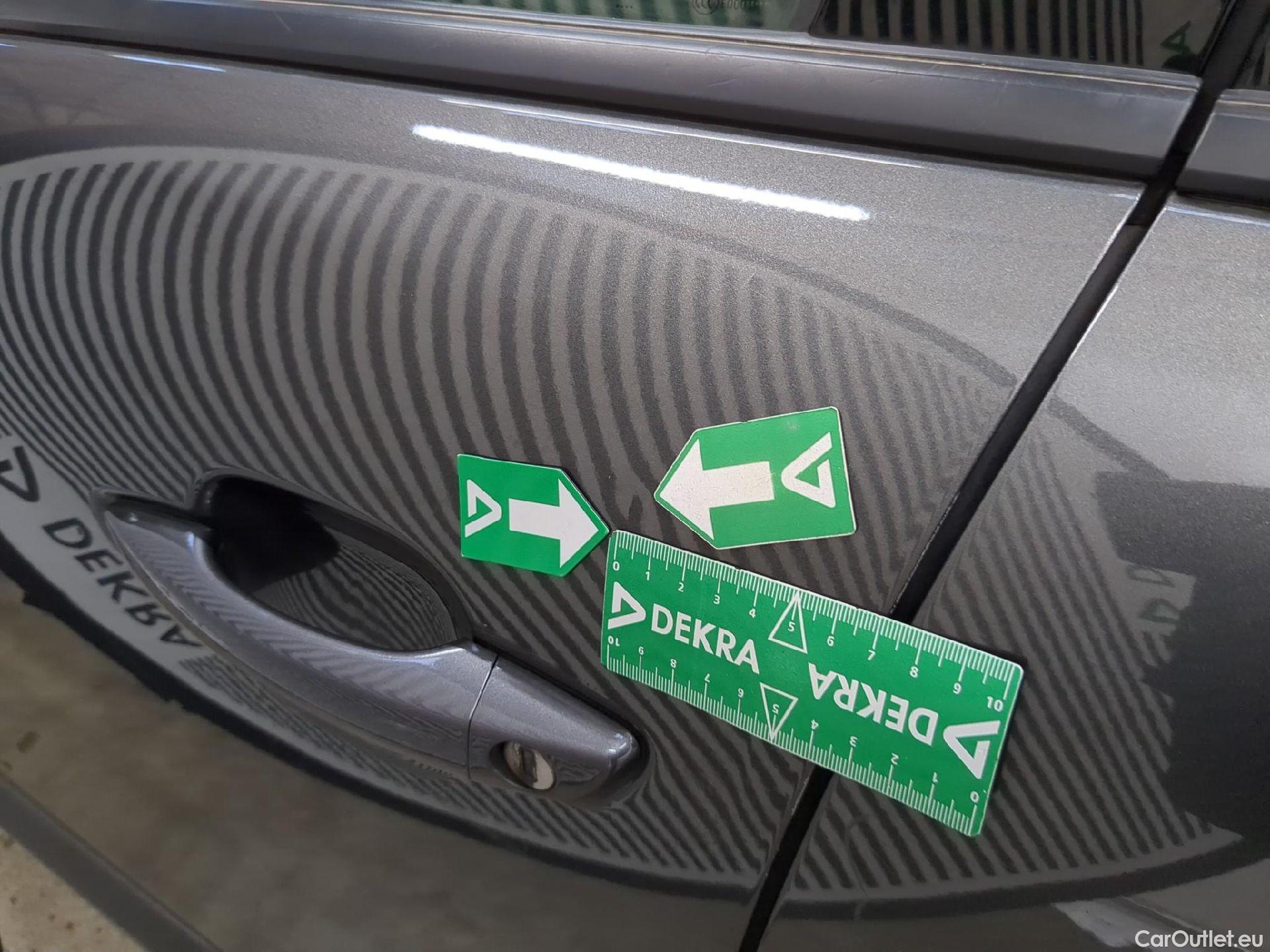  Citroen  C4  Berline Feel Pack Business 1.5 BlueHDI 110CV BVM6 E6d #15