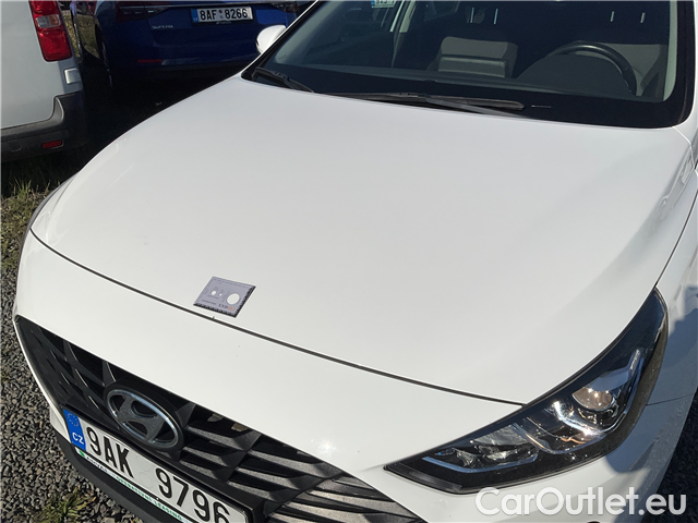  Hyundai  i30  kom.1.5i Family Comfort 5d #4