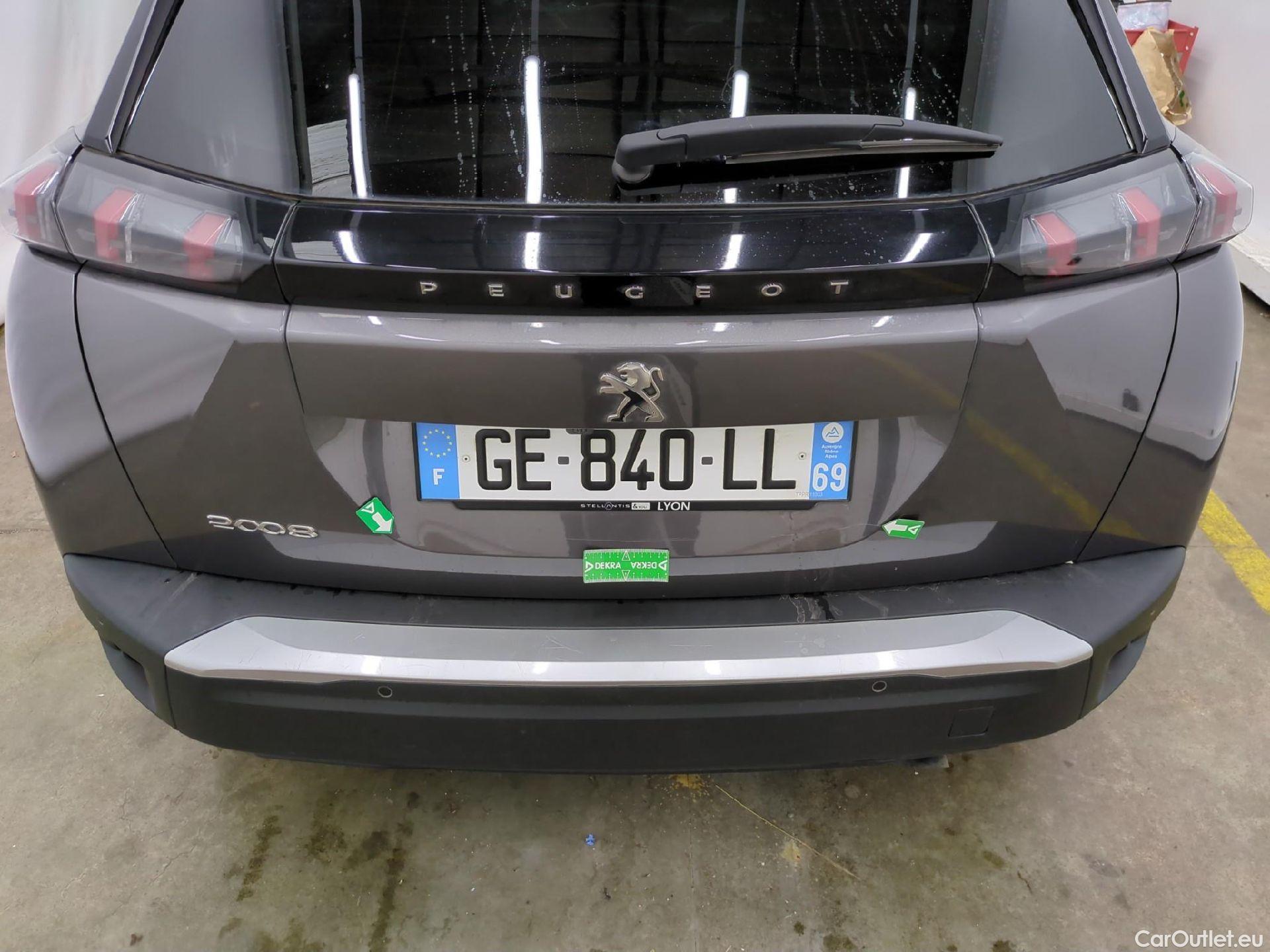  Peugeot  2008  Allure Pack 1.2 PureTech 100CV BVM6 E6d #31