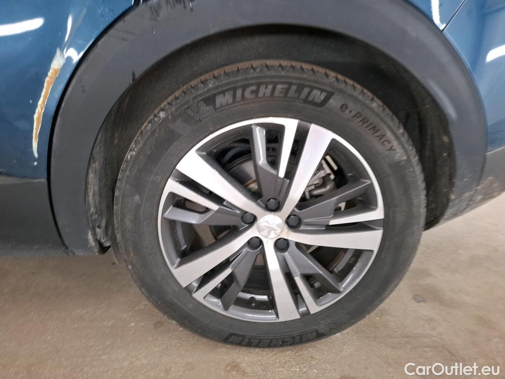  Peugeot  3008 PEUGEOT  / 2020 / 5P / SUV 1.6 HYBRID 225 E-EAT8 Allure #31