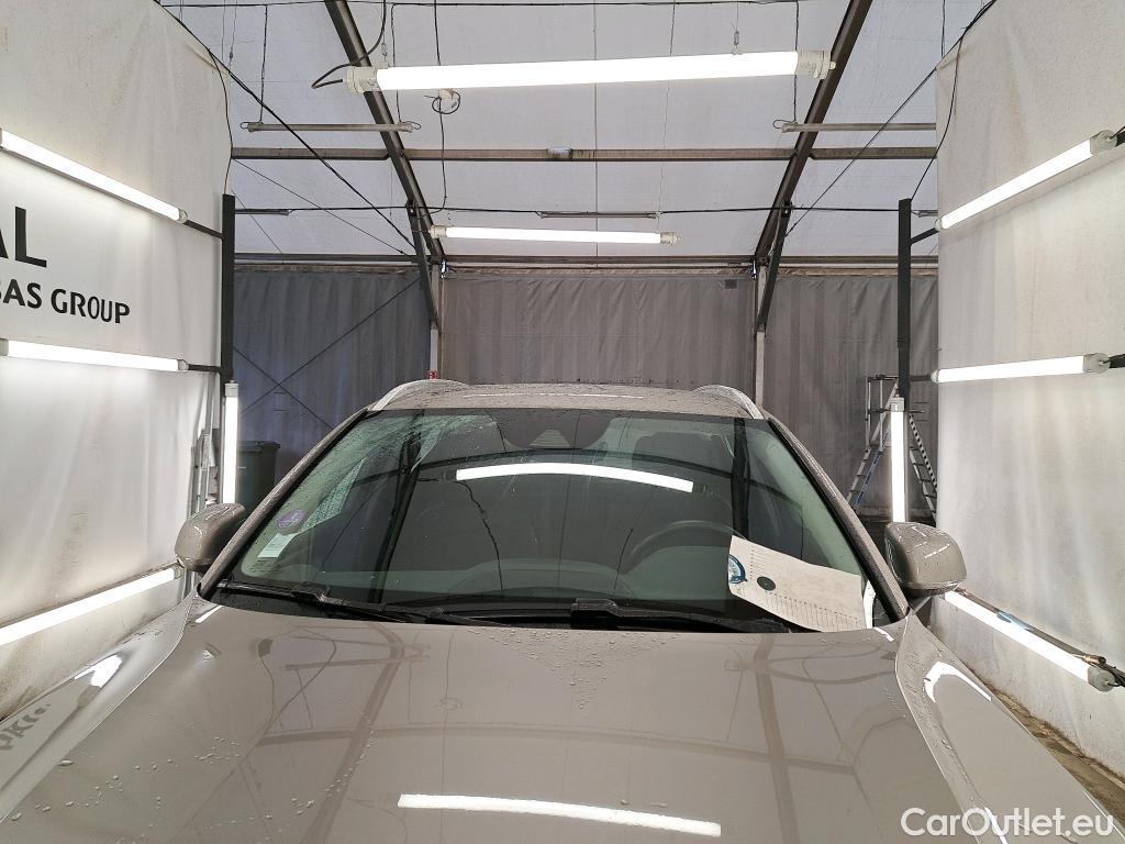  Volvo  XC 40 XC40 Momentum Plug-in Hybrid 2WD 1.5 #1