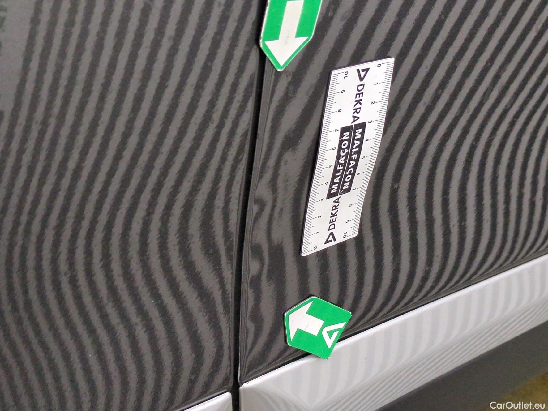  Peugeot  2008  Allure Pack 1.2 PureTech 100CV BVM6 E6d #21