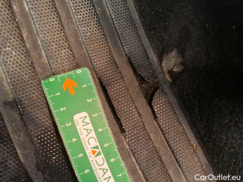  Peugeot  208 PEUGEOT  Affaire VU 5p Berline BlueHDi 100 S&S PREMIUM PACK #15