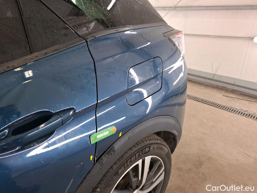  Peugeot  3008 PEUGEOT  / 2020 / 5P / SUV 1.6 HYBRID 225 E-EAT8 Allure #4