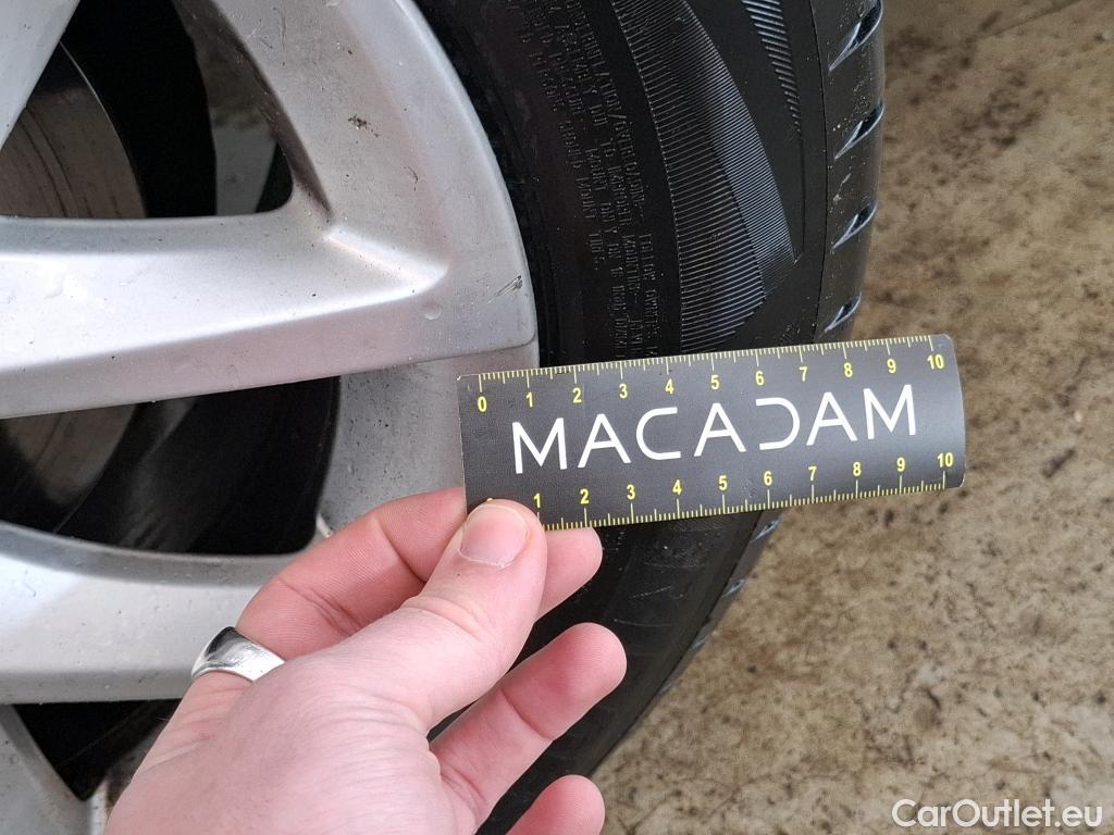  Seat  Leon SEAT  Sportstourer / 2020 / 5P / Break 1.0 eTSI 110 DSG S&S Style Business #4