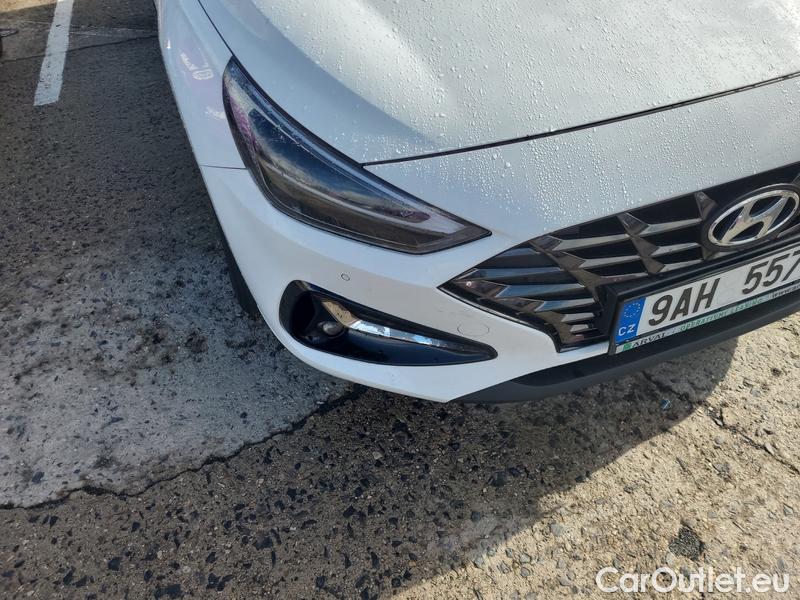  Hyundai  i30   cw (PD)(2017->)  kom.1.5T-GDI Smart 5d #1