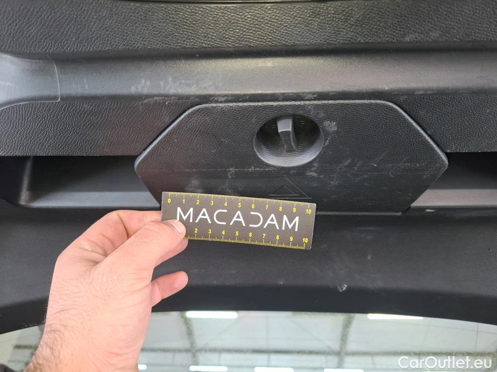  Peugeot  2008  Allure Business 1.5 HDi 130CV BVA8 E6d #4