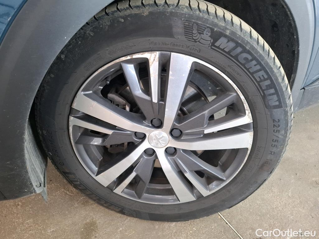  Peugeot  3008 PEUGEOT  / 2020 / 5P / SUV 1.6 HYBRID 225 E-EAT8 Allure #20