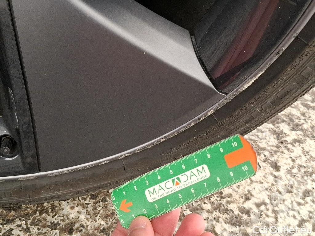  Tesla  Model 3 TESLA  / 2018 / 4P / Berline Propulsion #24