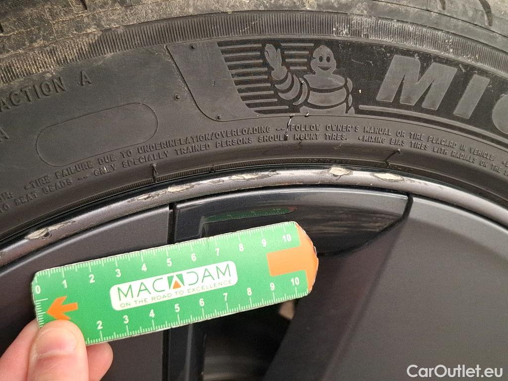  Tesla  Model 3 TESLA  / 2018 / 4P / Berline Propulsion #10