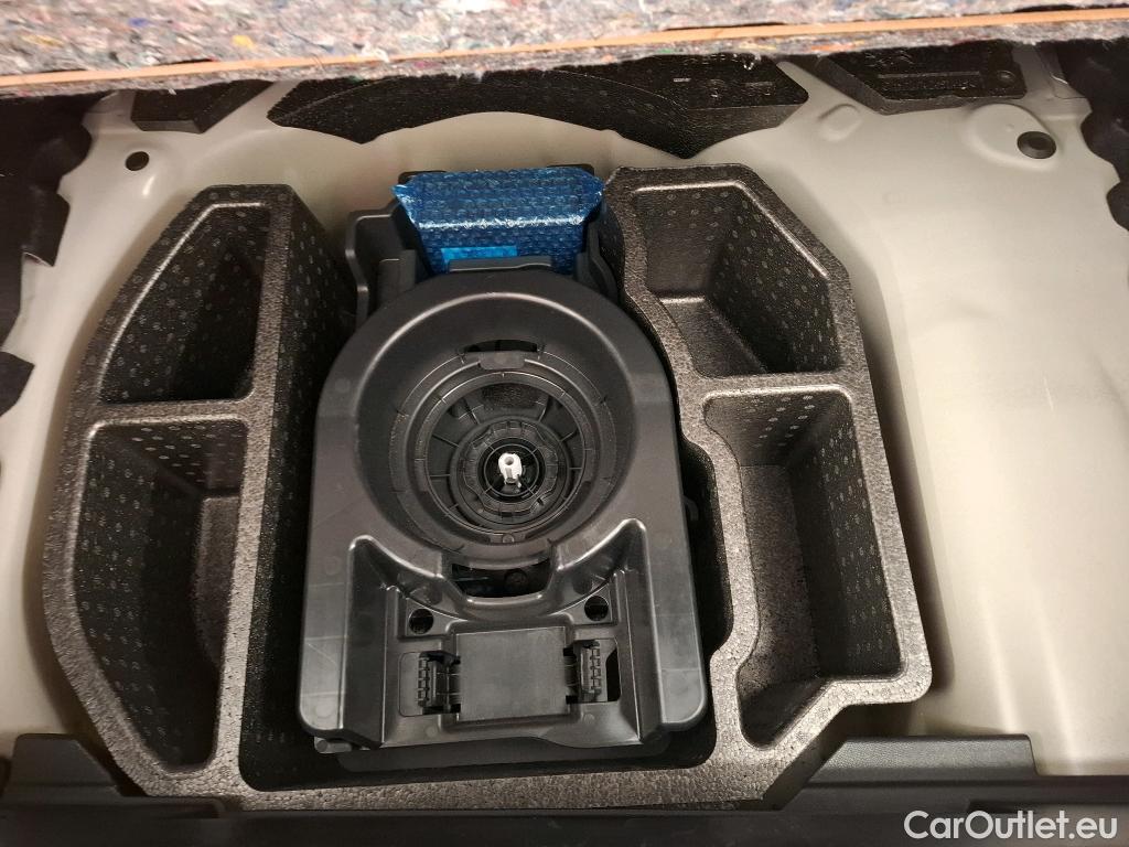  Peugeot  208  Allure 1.2 PureTech 100CV BVM6 E6d #15