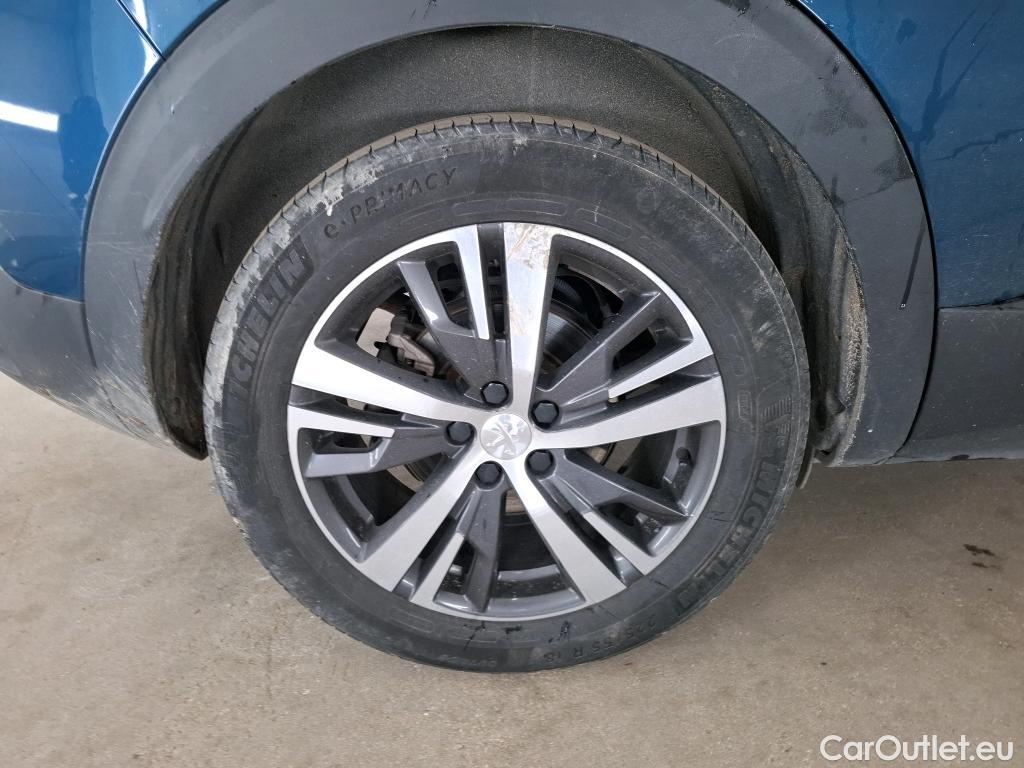  Peugeot  3008 PEUGEOT  / 2020 / 5P / SUV 1.6 HYBRID 225 E-EAT8 Allure #23