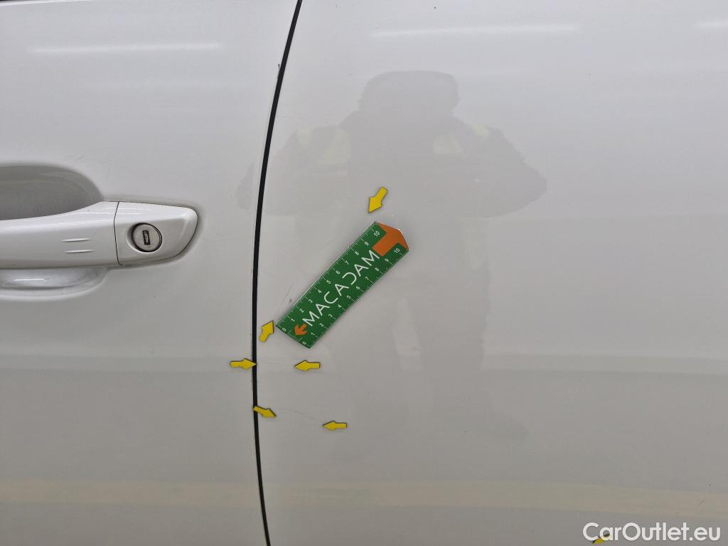  Peugeot  3008  Allure Pack 1.5 HDi 130CV BVA8 E6d #17