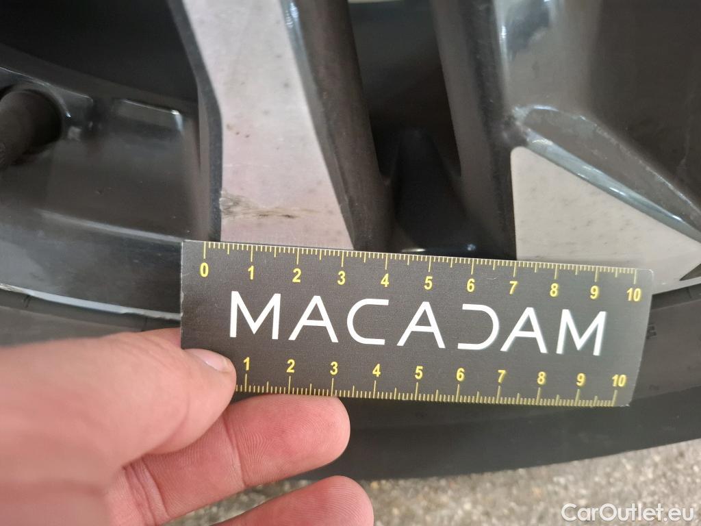  Peugeot  2008  Allure Business 1.5 HDi 130CV BVA8 E6d #23