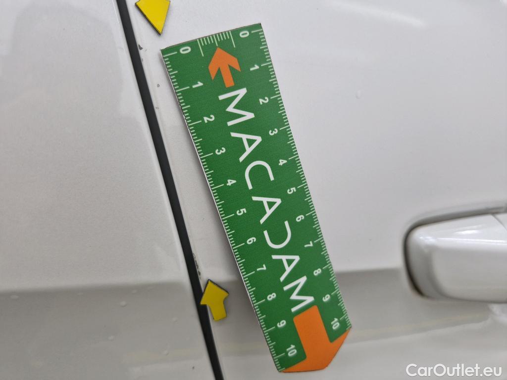  Peugeot  3008  Allure Pack 1.5 HDi 130CV BVA8 E6d #37