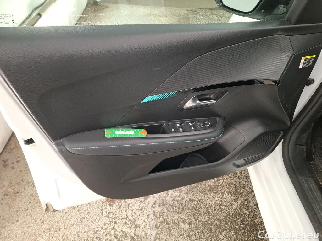  Peugeot  208  Allure 1.2 PureTech 100CV BVM6 E6d #13