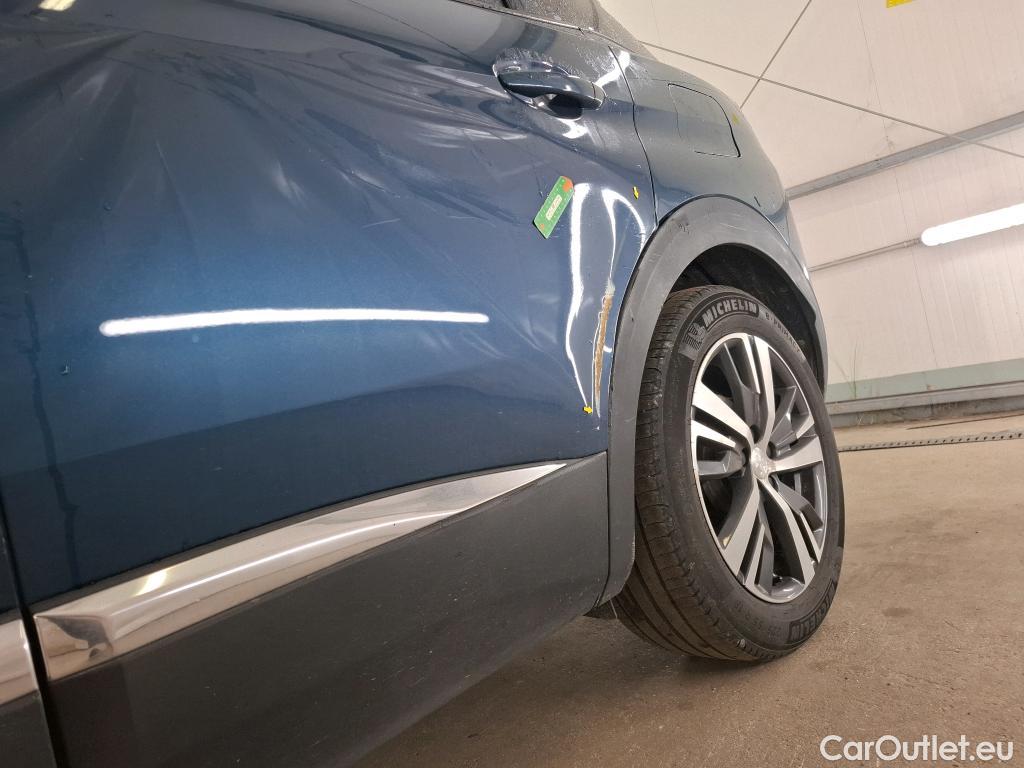  Peugeot  3008 PEUGEOT  / 2020 / 5P / SUV 1.6 HYBRID 225 E-EAT8 Allure #3