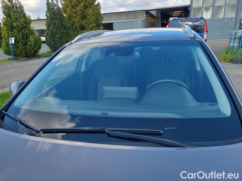  Hyundai  i30  (PD)(01.2017  ->)  kom.1.5T-GDI Family Smart #1