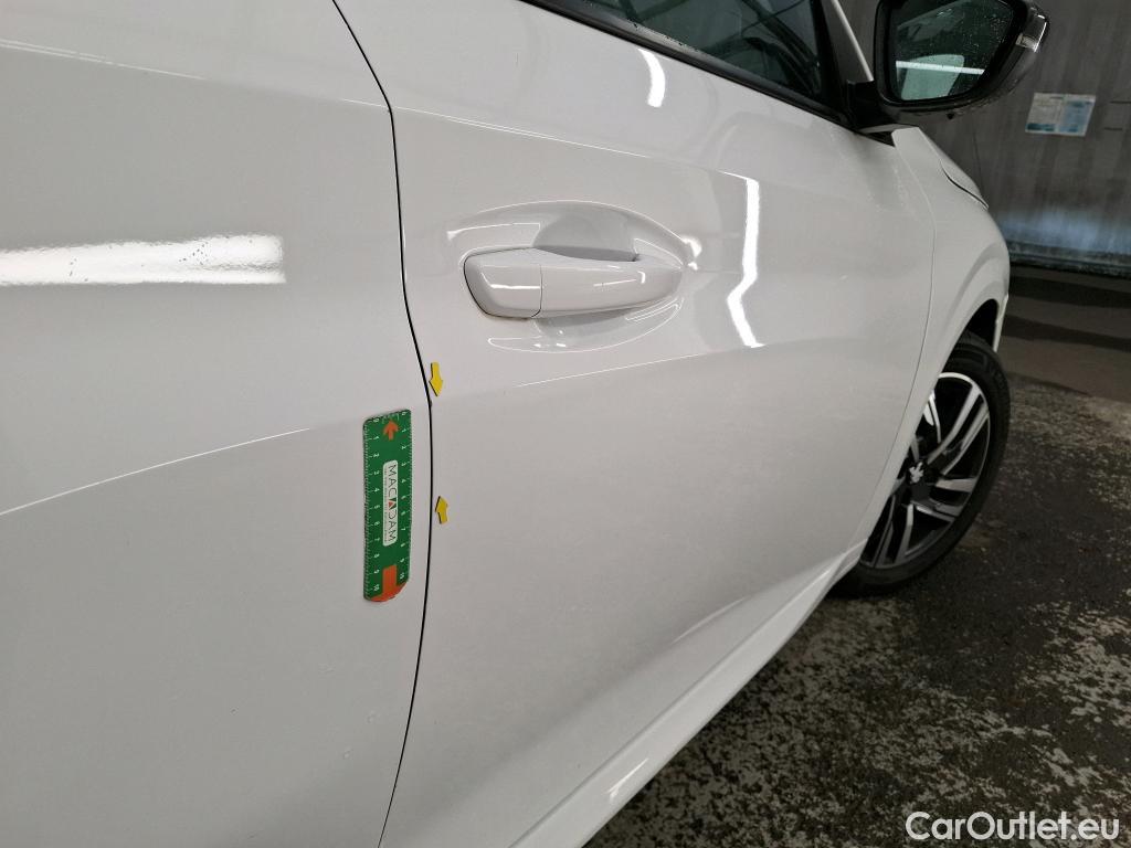  Peugeot  208  Allure 1.2 PureTech 100CV BVM6 E6d #4