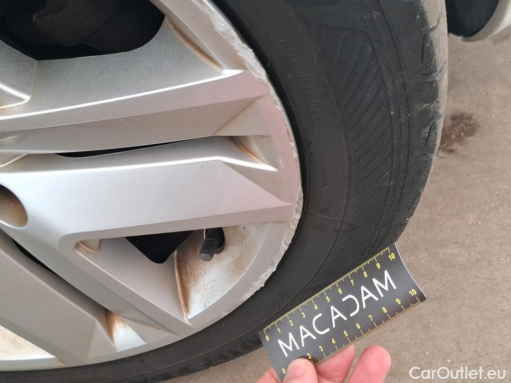  Renault  Clio  V Business 1.0 SCe 65CV BVM5 E6d #24