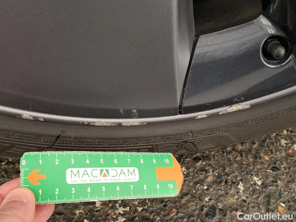  Tesla  Model 3 TESLA  / 2018 / 4P / Berline Propulsion #19