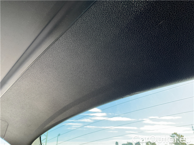  Hyundai  i30  kom.1.5i Family Comfort 5d #10