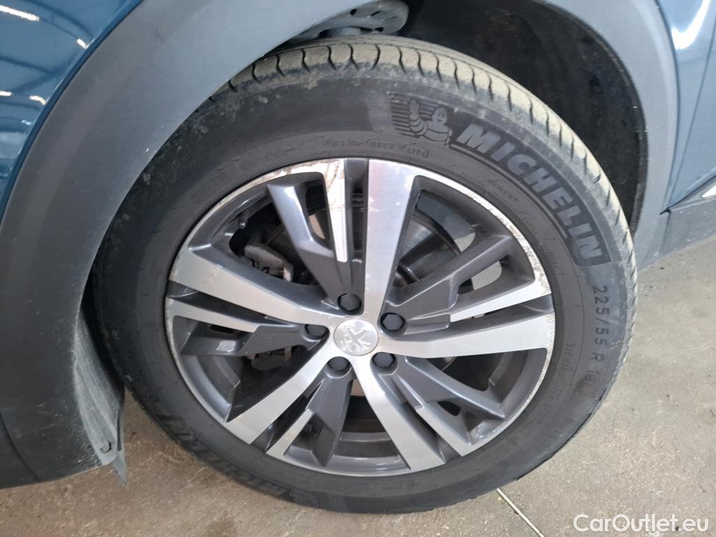  Peugeot  3008 PEUGEOT  / 2020 / 5P / SUV 1.6 HYBRID 225 E-EAT8 Allure #19