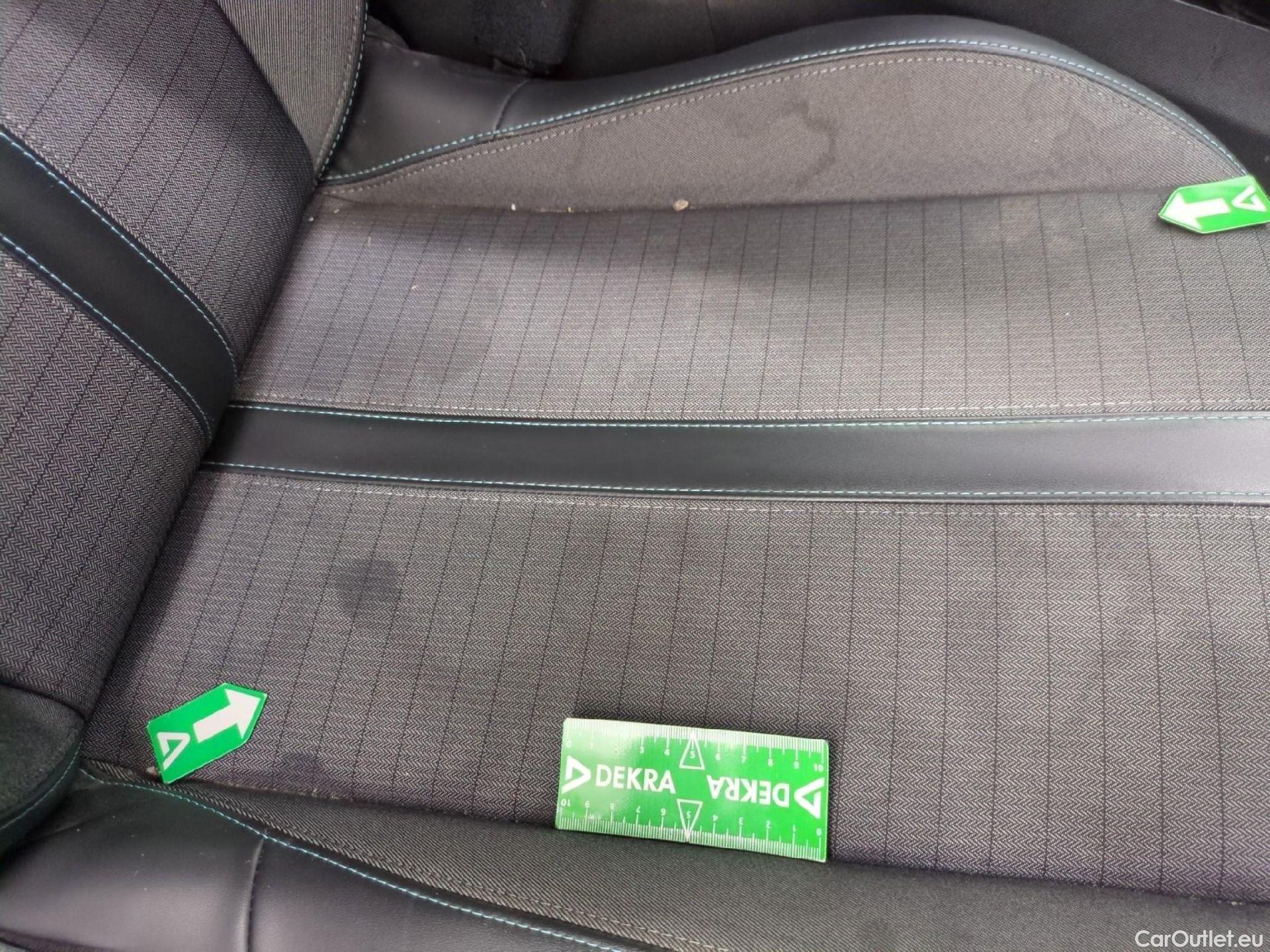  Peugeot  2008  Allure Pack 1.2 PureTech 100CV BVM6 E6d #15